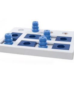 Trixie Dog activity Chess